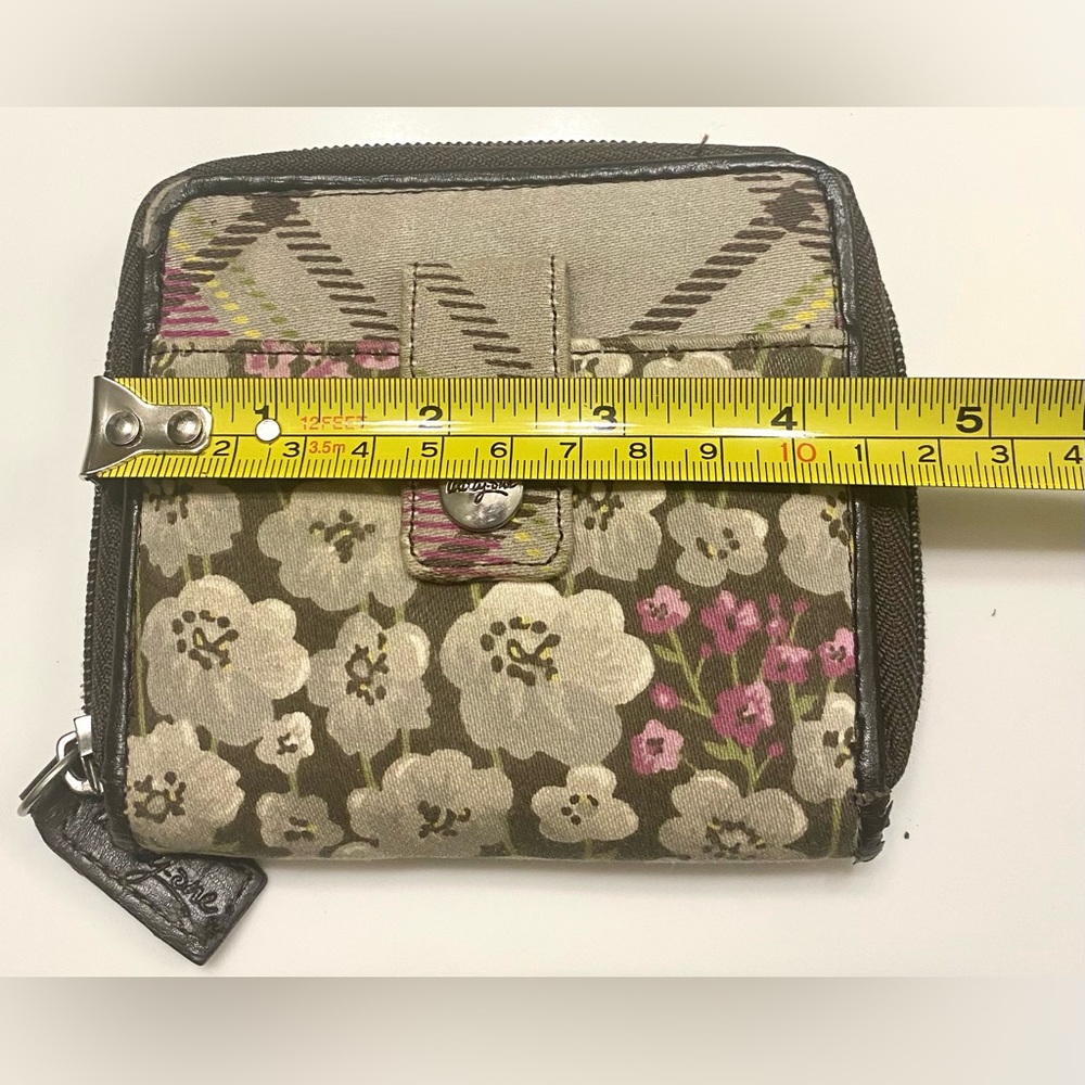 Thirty-One Wallet Bundle - Picture 12 of 15
